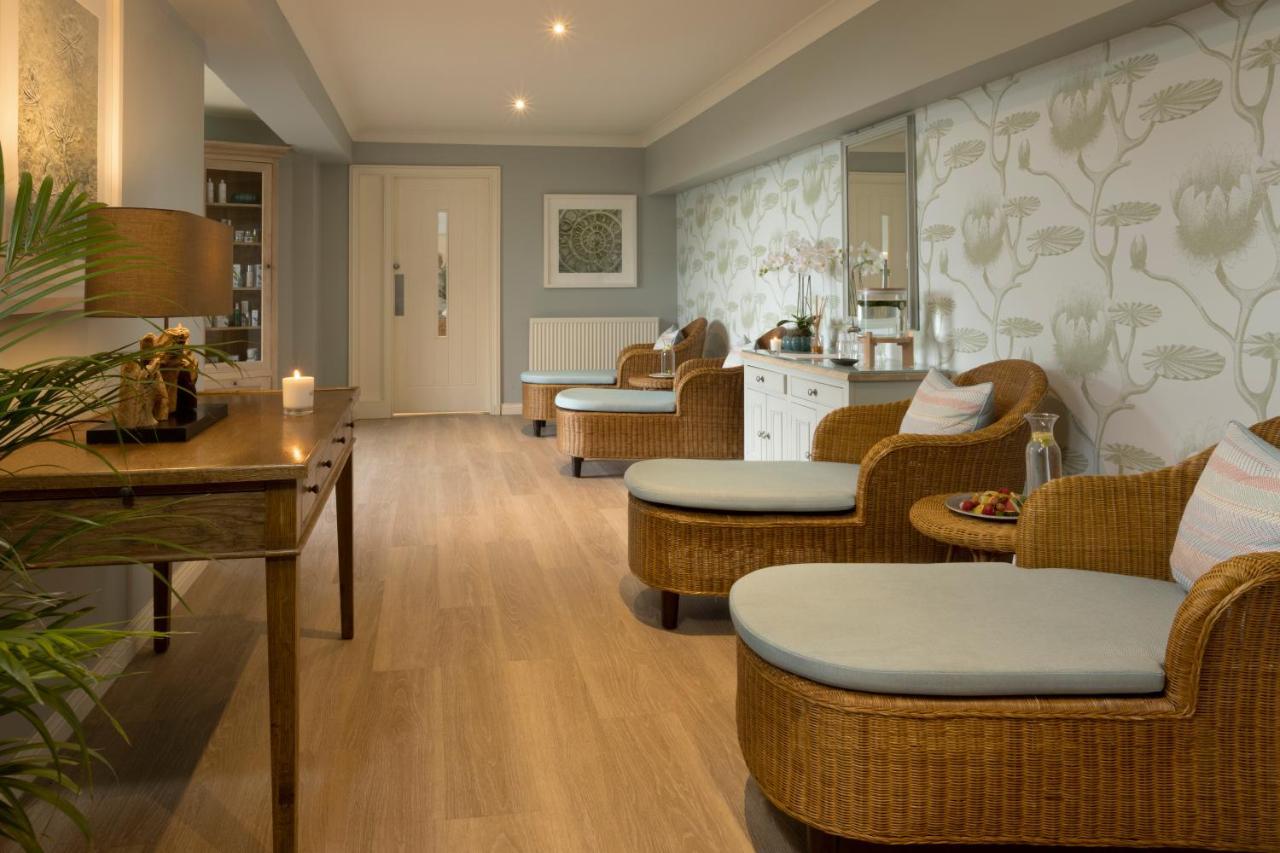 Golf View Hotel & Spa Нэрн Экстерьер фото